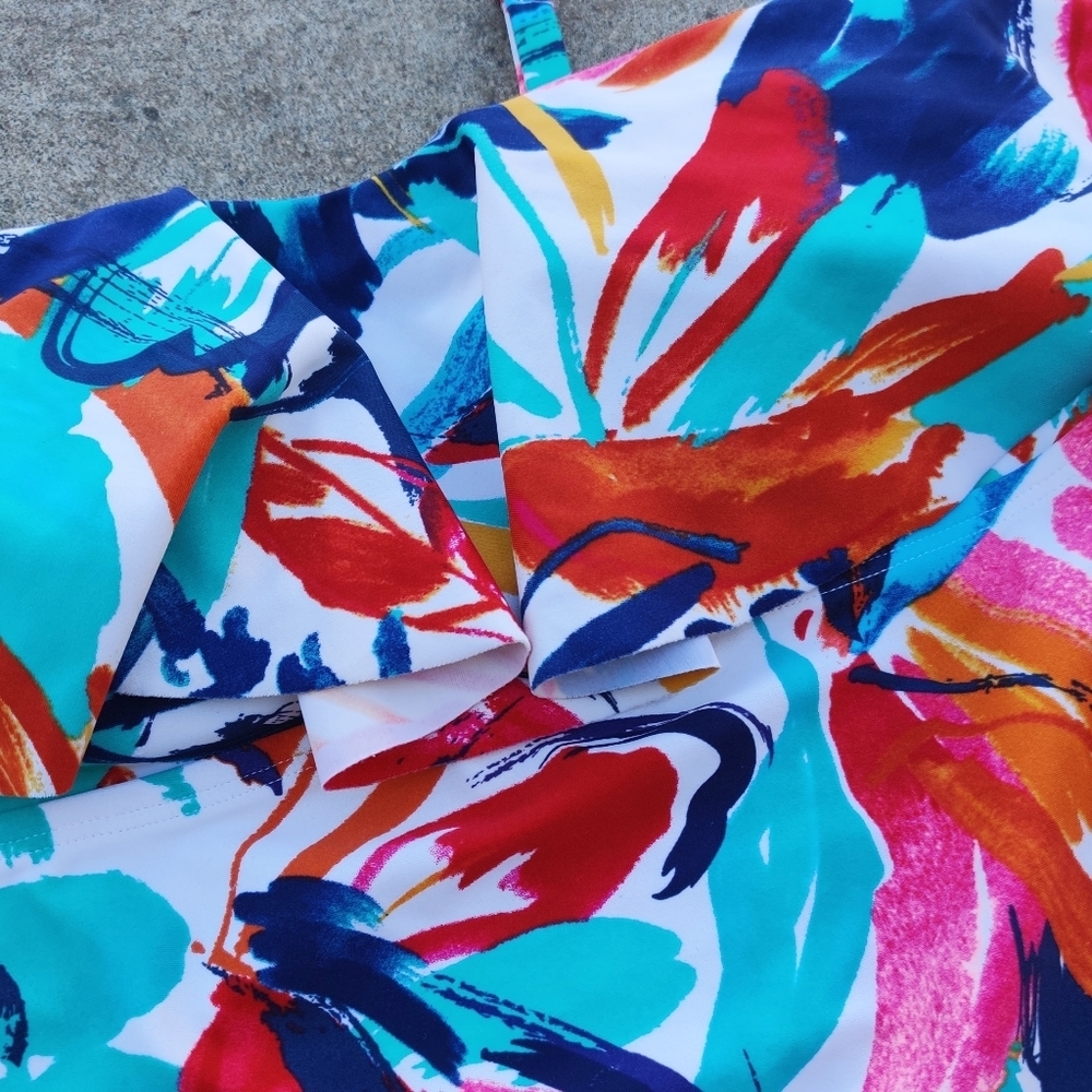 Catalina Ruffled Convertible Tankini Small - Picture 2 of 7